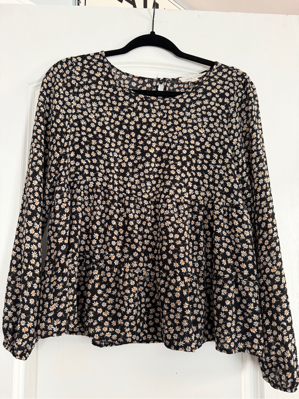 Hippie Rose Black Floral Peplum Tunic with Cream Daisies